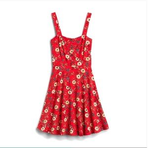 Extra large soft summer dress. Red with flowery print.